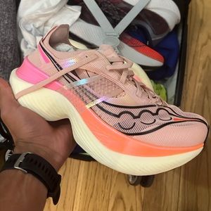 Saucony Endorphin Elize size 8.5 (men’s)/10 (women)